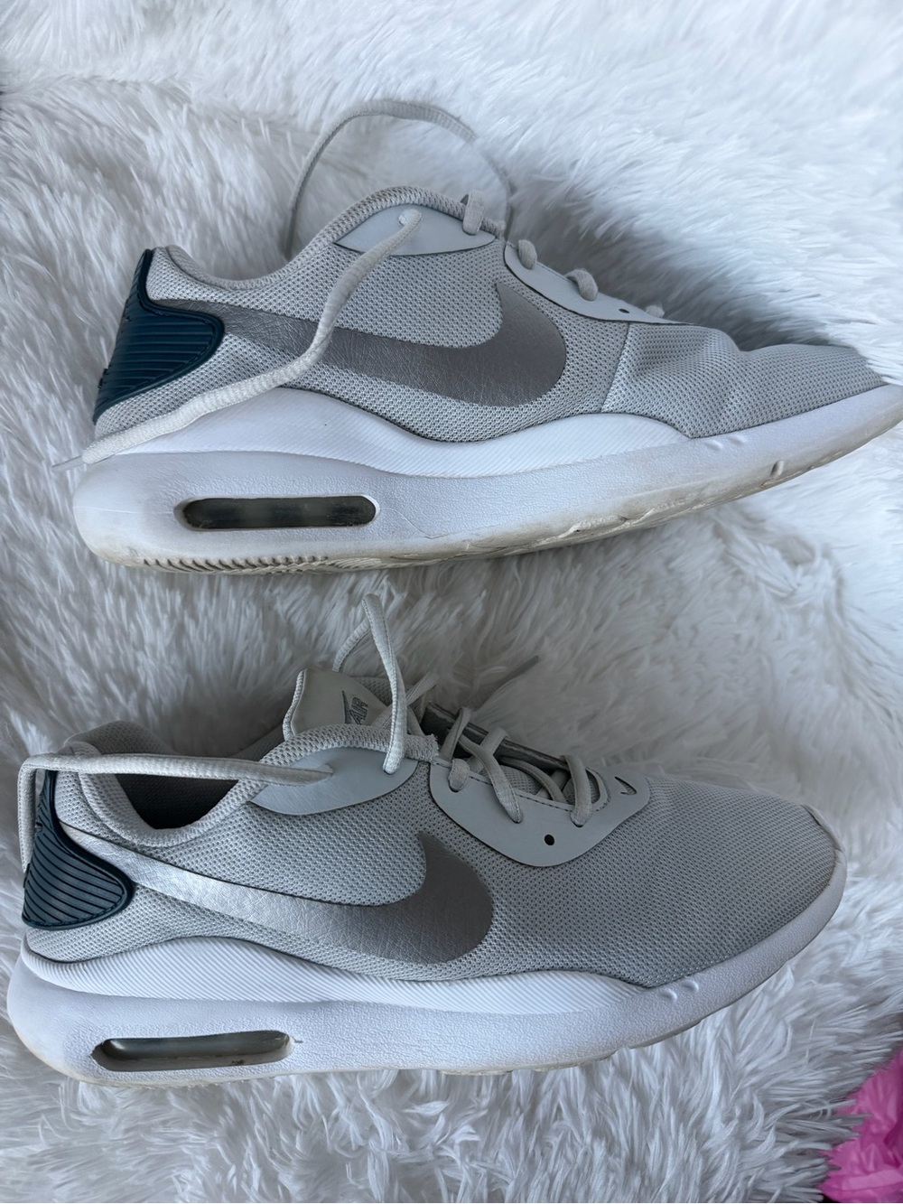 Nike Women’s Light Gray and White Air Max Style Sneakers